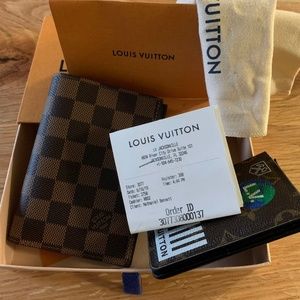 LV Damier Passport Holder (2019 Unused)